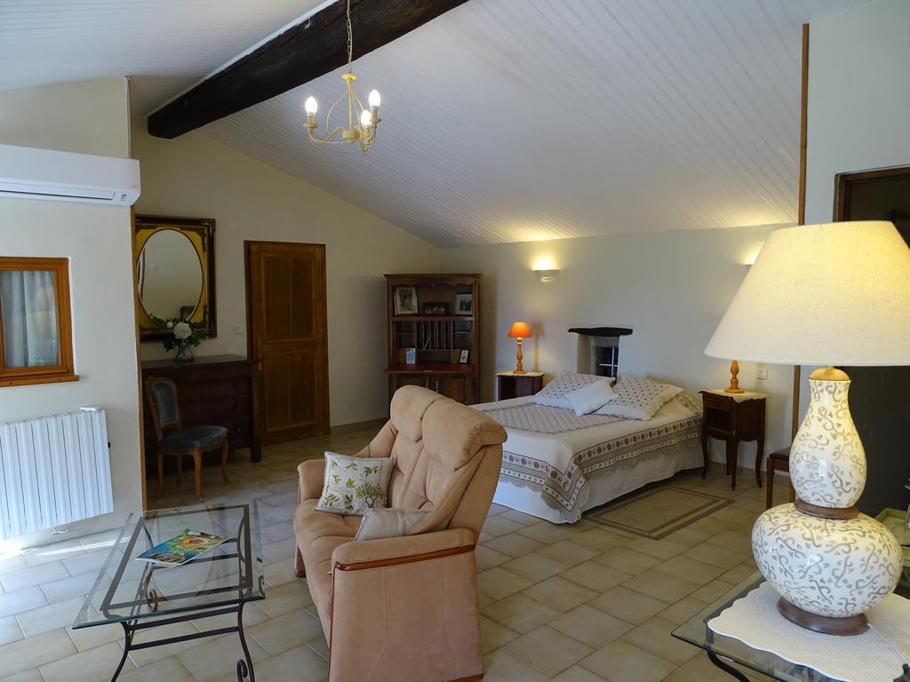 Bastide Des Princes B&B Caderousse Εξωτερικό φωτογραφία